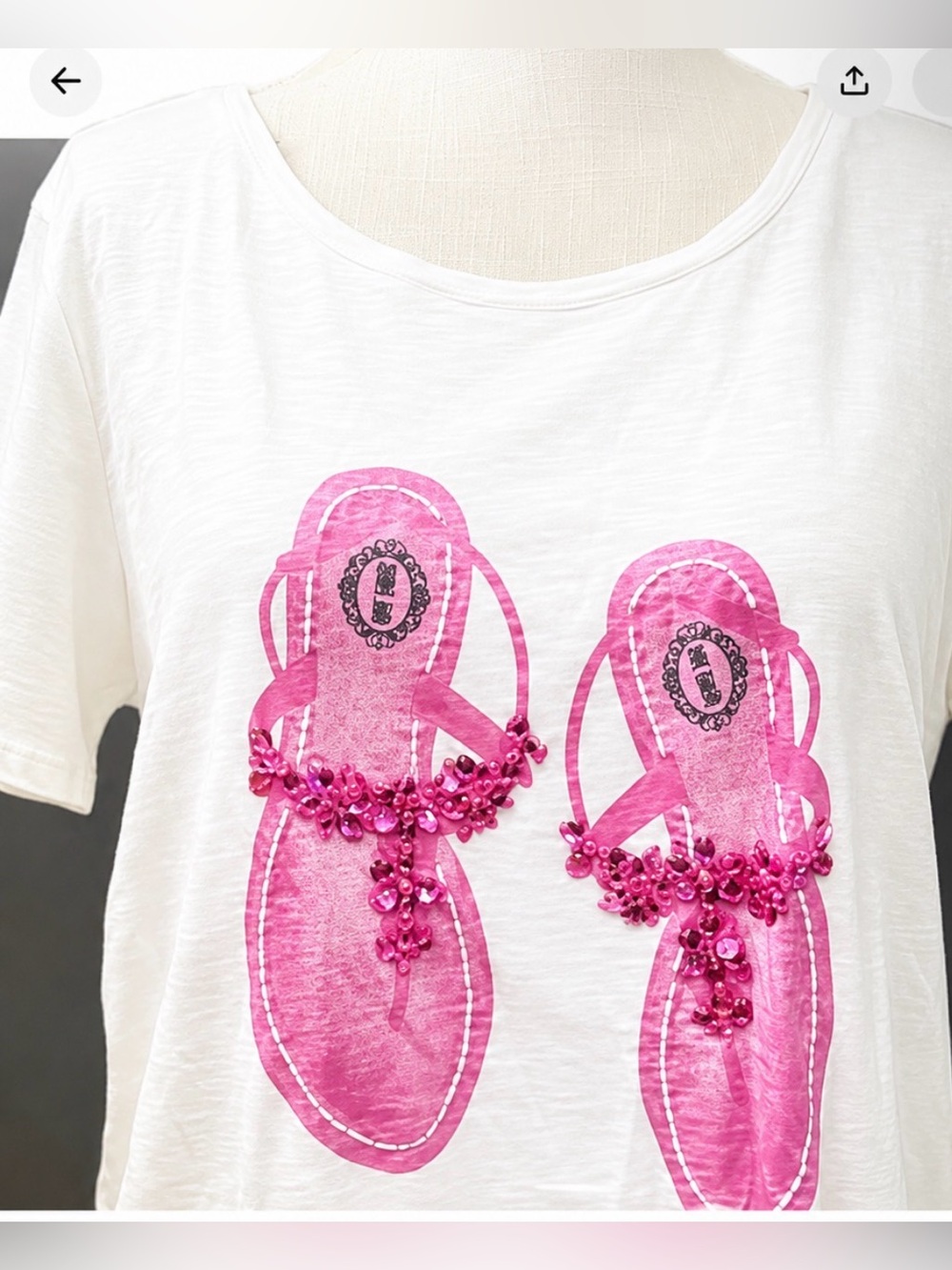 Chico's Cream Short Sleeve Tshirt pink jeweled sandals size 3 beachy cruise